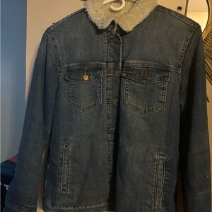 Women's Denim Jacket with lined with Faux Shearling and collar